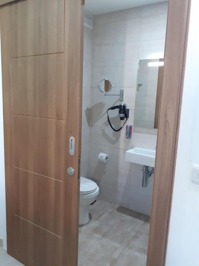 Hotel Tj Boutique Marsaskala Esterno foto