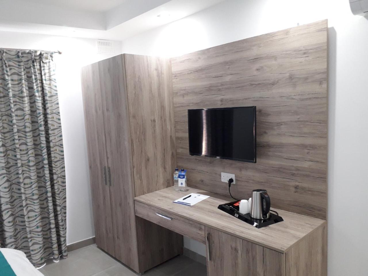 Hotel Tj Boutique Marsaskala Esterno foto